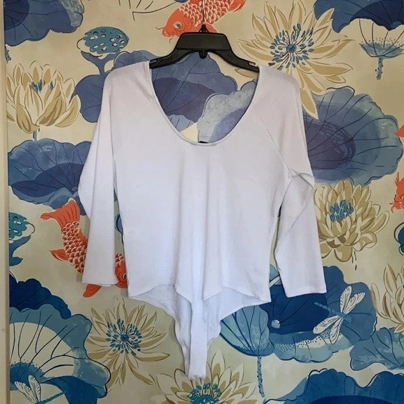 Banana Republic Factory 3/4 Sleeve Ribbed U-Neck White Bodysuit - NWT - Size L - Picture 4 of 7